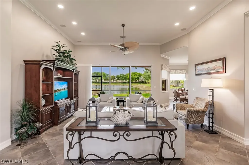 6105 Dogleg Drive Naples FL 34113