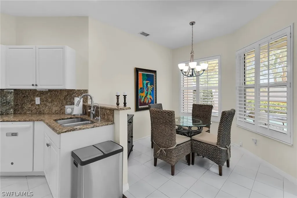 128 Livermore Lane Naples FL 34119
