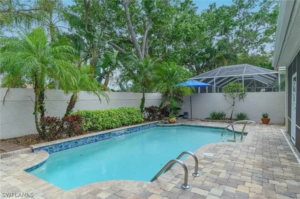 128 Livermore Lane Naples FL 34119