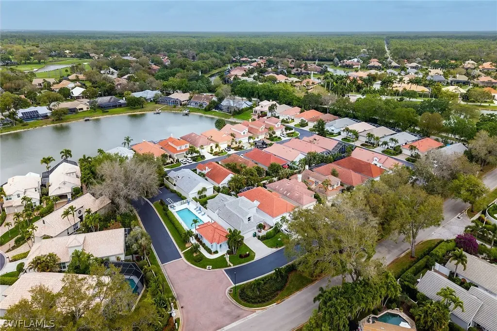 128 Livermore Lane Naples FL 34119