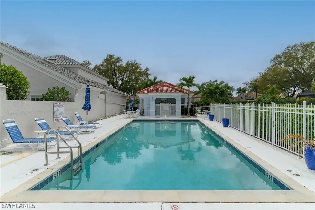 128 Livermore Lane Naples FL 34119