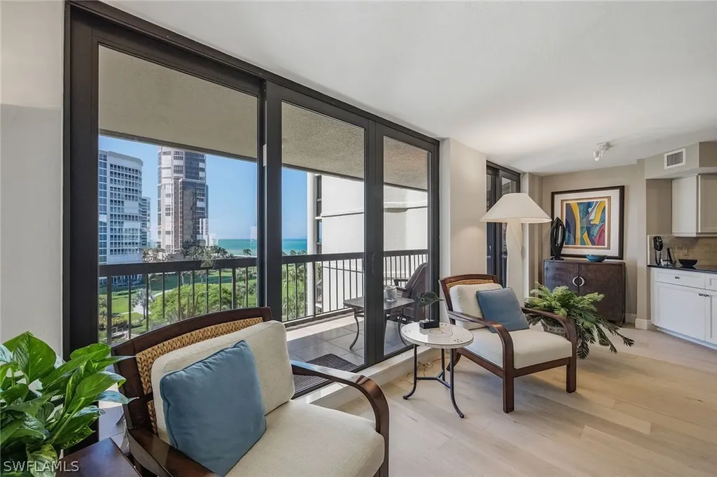 4551 Gulf Shore Boulevard N Naples FL 34103