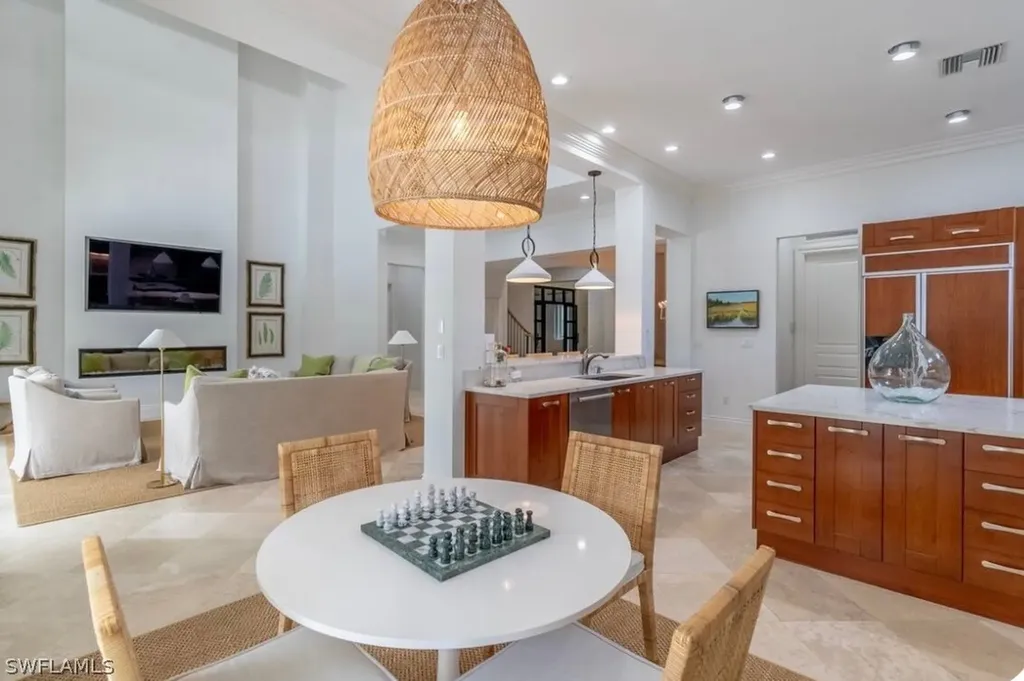 428 Rudder Road Naples FL 34102