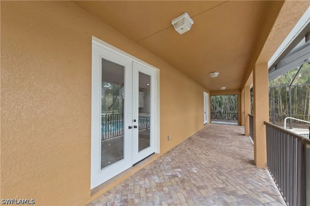 2859 Blossom Court Naples FL 34120