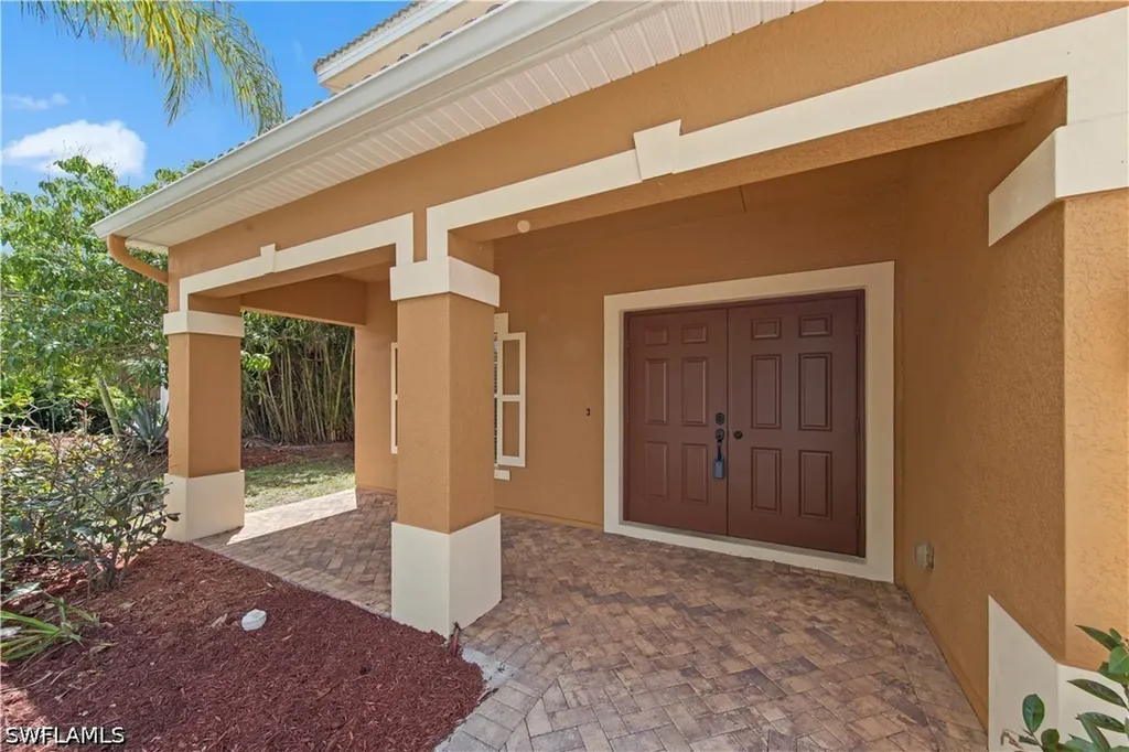 2859 Blossom Court Naples FL 34120