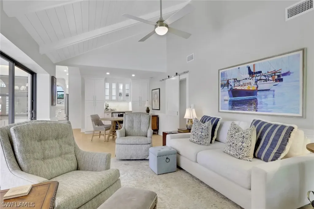 1325 Kings Way Naples FL 34104