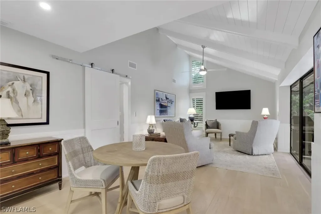 1325 Kings Way Naples FL 34104