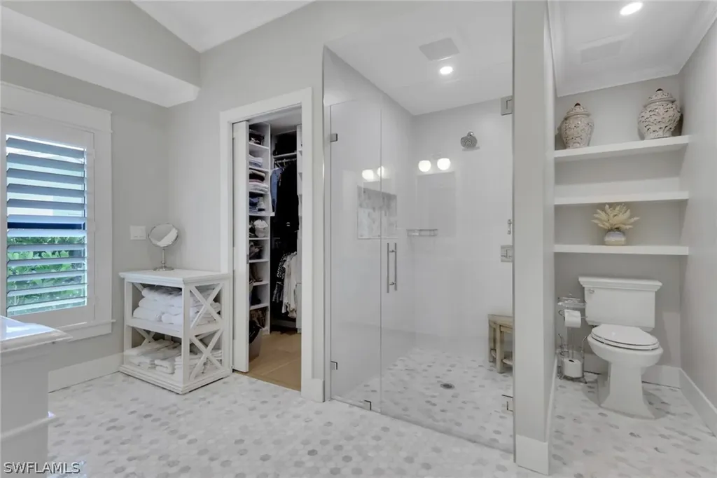 1325 Kings Way Naples FL 34104
