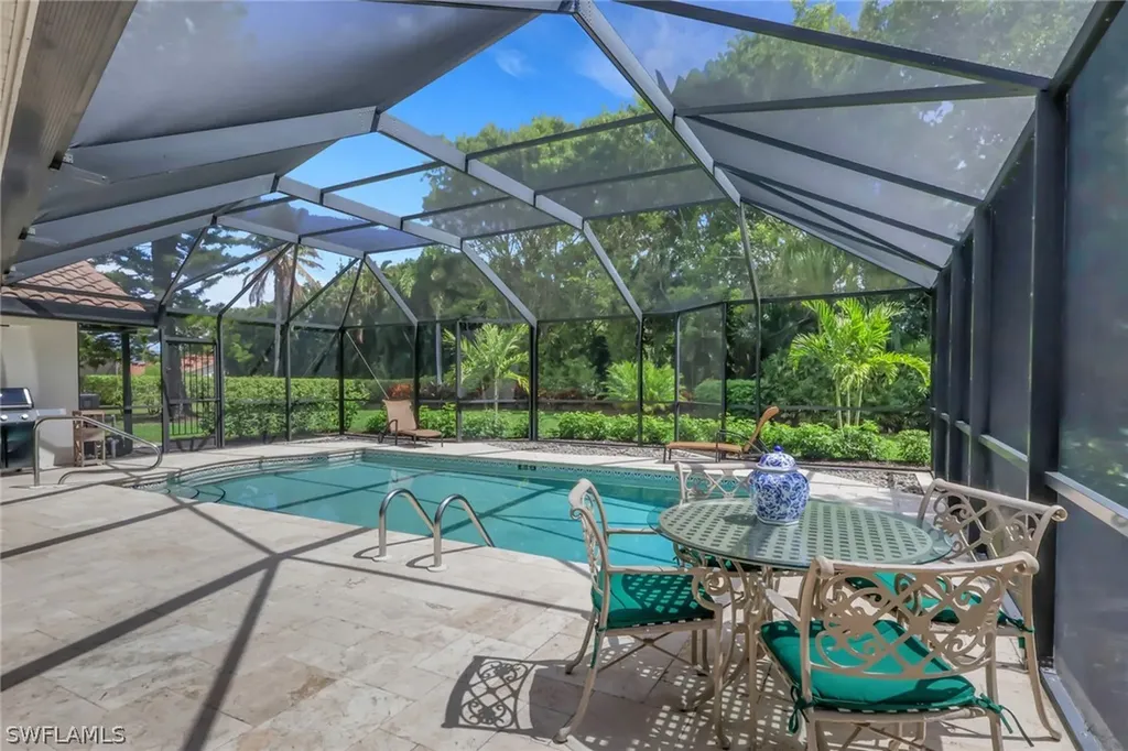 1325 Kings Way Naples FL 34104