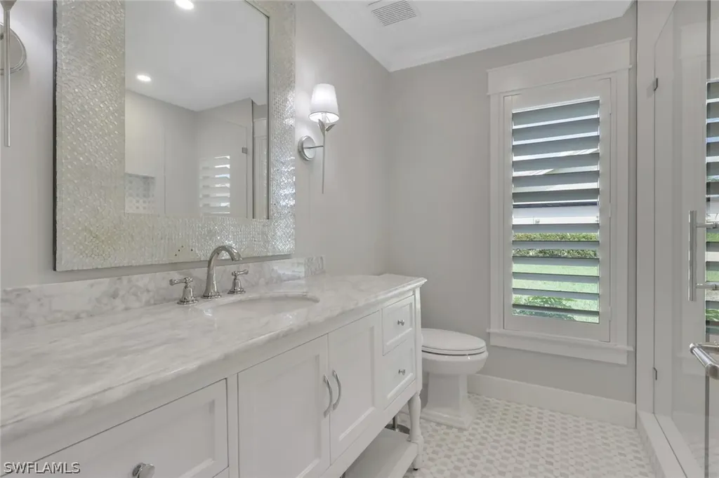 1325 Kings Way Naples FL 34104