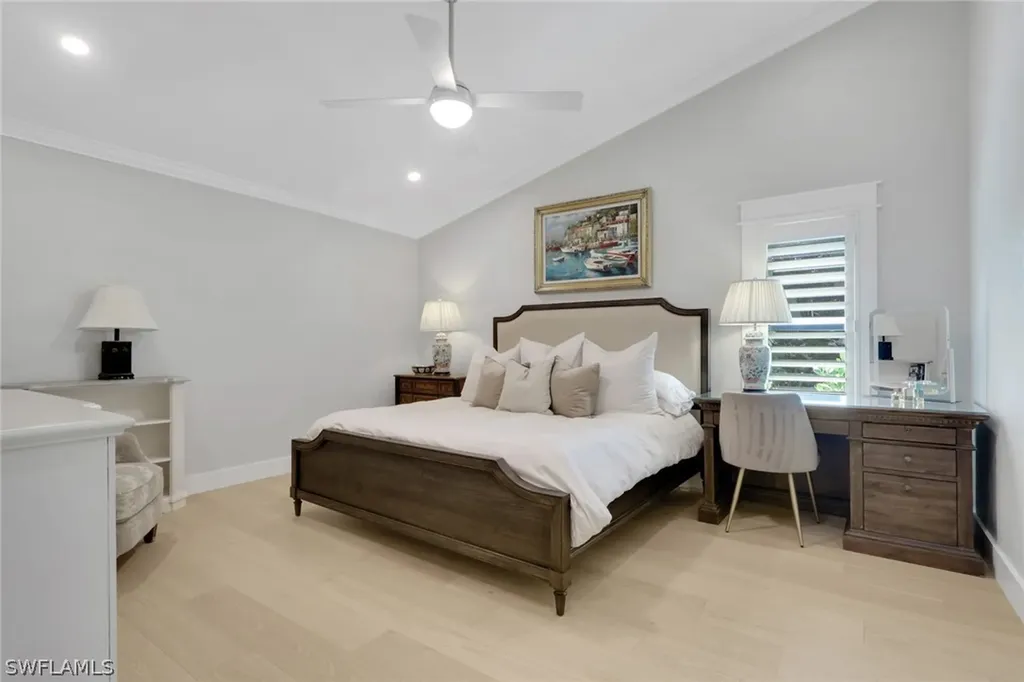 1325 Kings Way Naples FL 34104