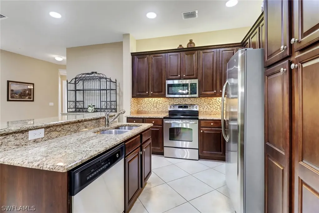6526 Monterey Point Naples FL 34105