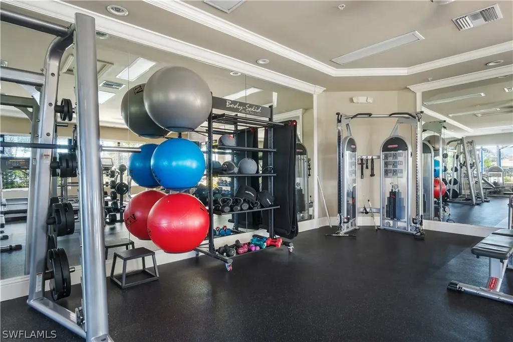 6526 Monterey Point Naples FL 34105