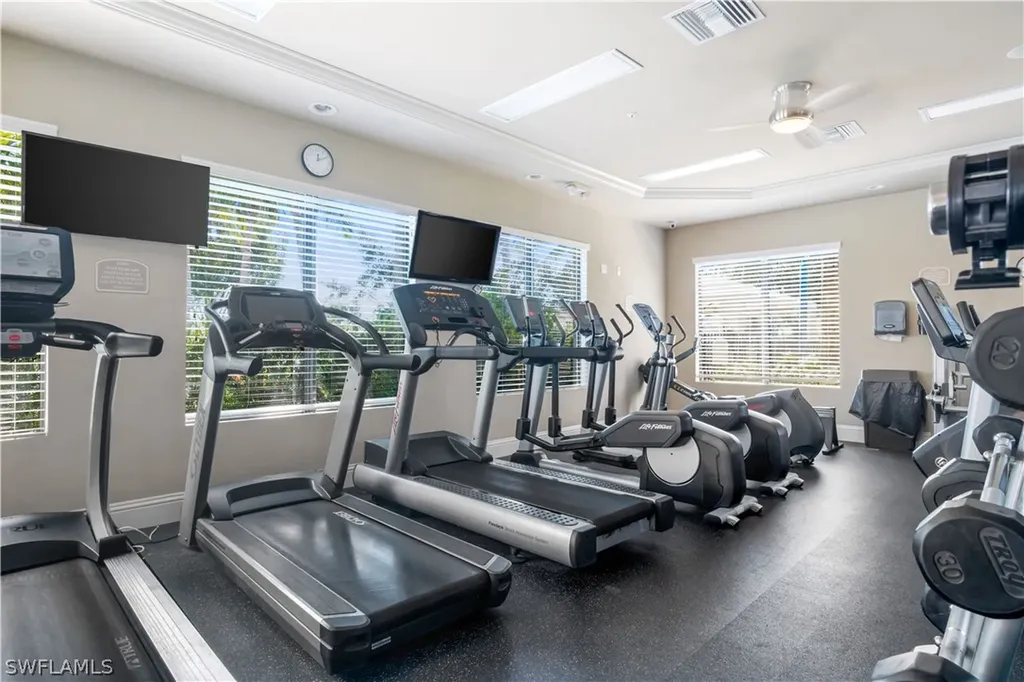 6526 Monterey Point Naples FL 34105