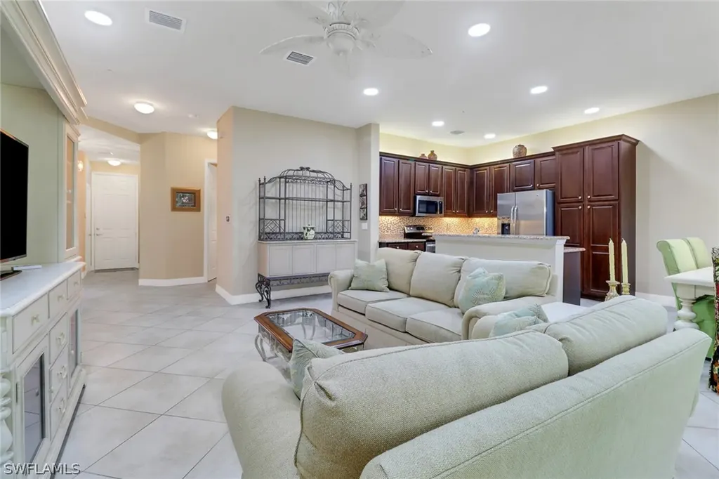6526 Monterey Point Naples FL 34105