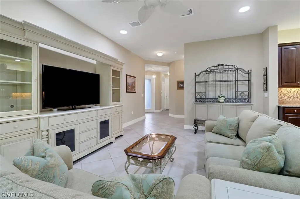 6526 Monterey Point Naples FL 34105