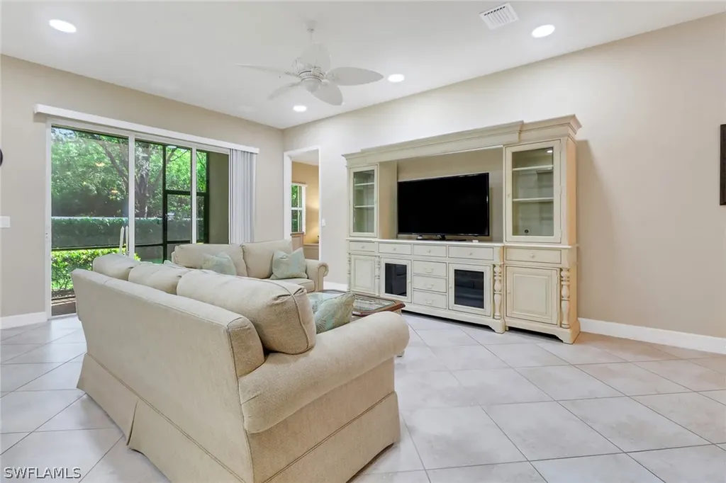 6526 Monterey Point Naples FL 34105