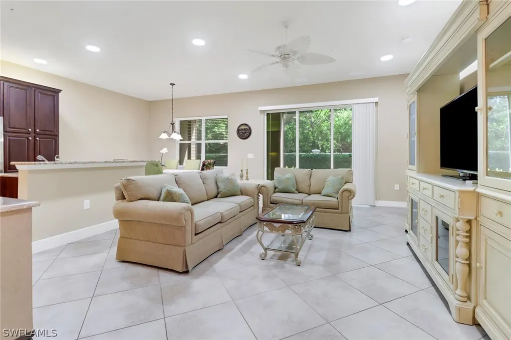 6526 Monterey Point Naples FL 34105