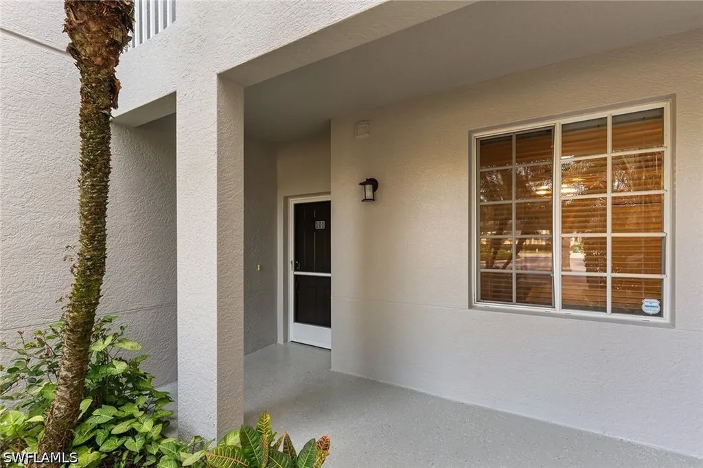 1882 Tarpon Bay Drive S Naples FL 34119