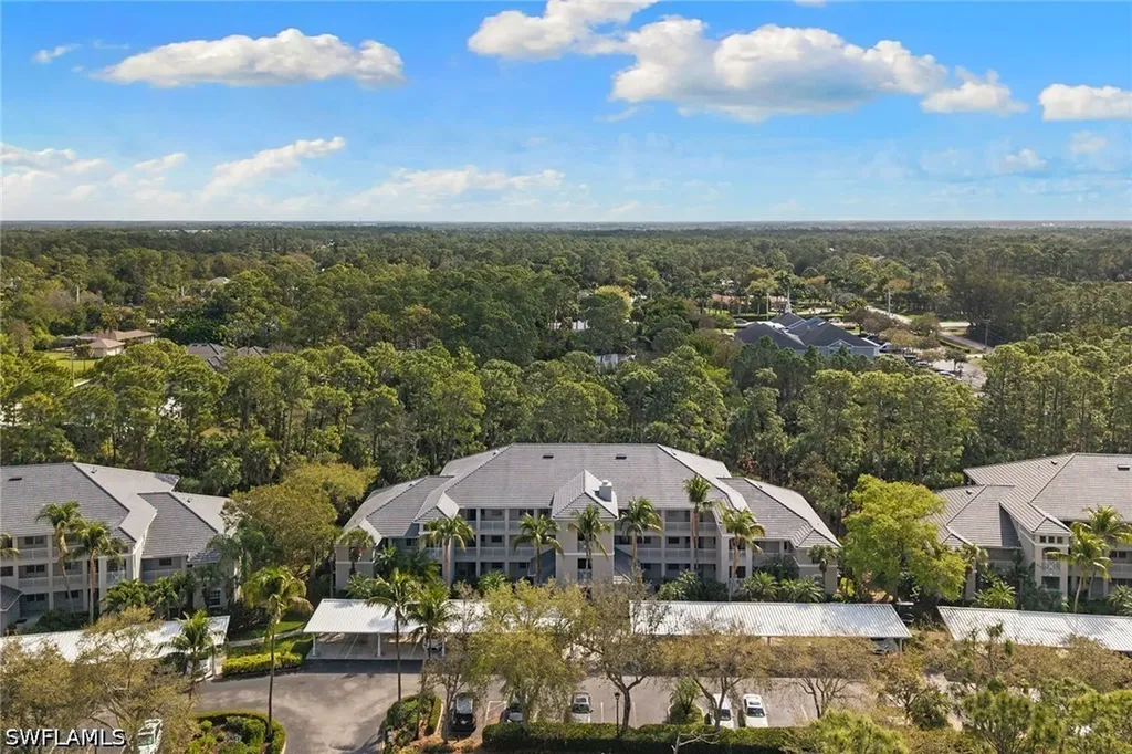 1882 Tarpon Bay Drive S Naples FL 34119