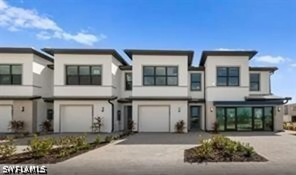 27825 Solis Grande Drive Bonita Springs FL 34135