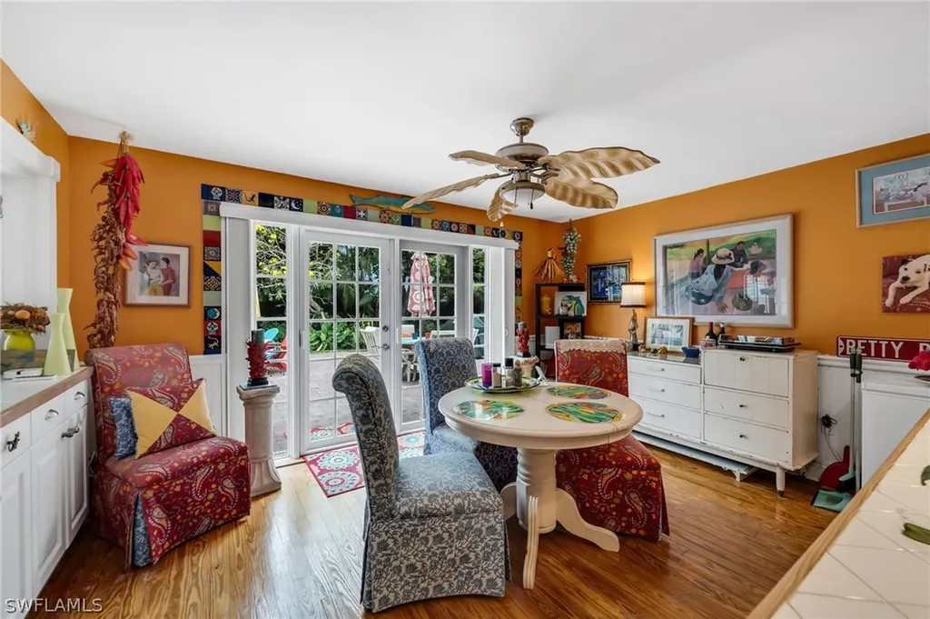 1541 Mandarin Road Naples FL 34102