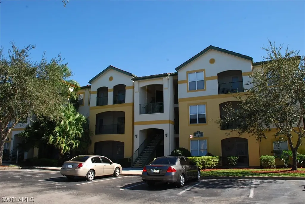 11521 Villa Grand Fort Myers FL 33913