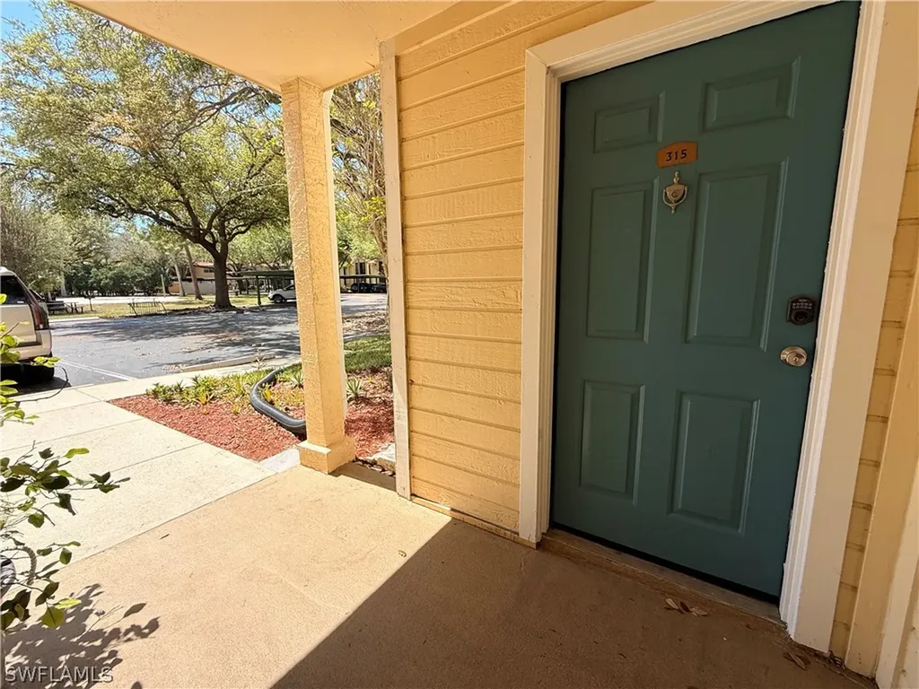 12520 Equestrian Circle Fort Myers FL 33907