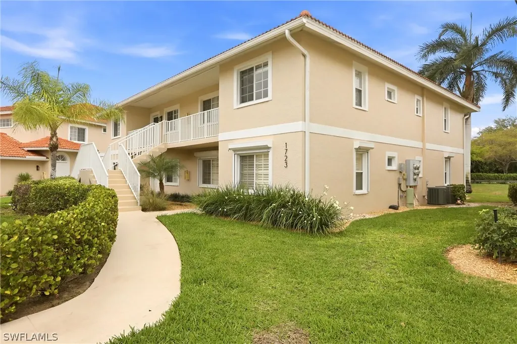 1723 Reuven Circle Naples FL 34112