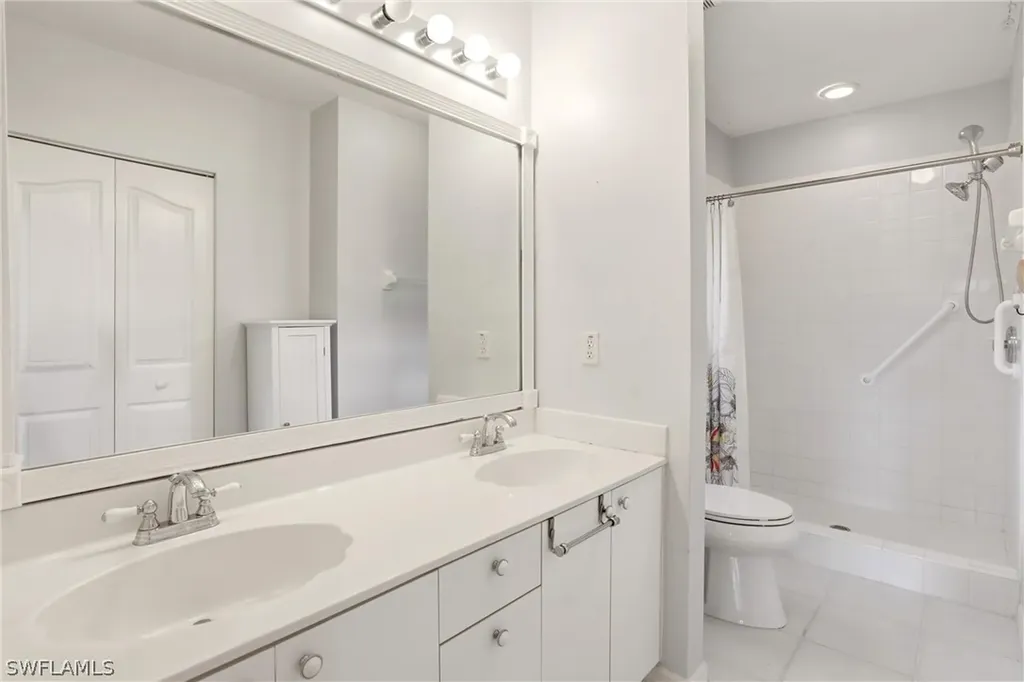 1723 Reuven Circle Naples FL 34112