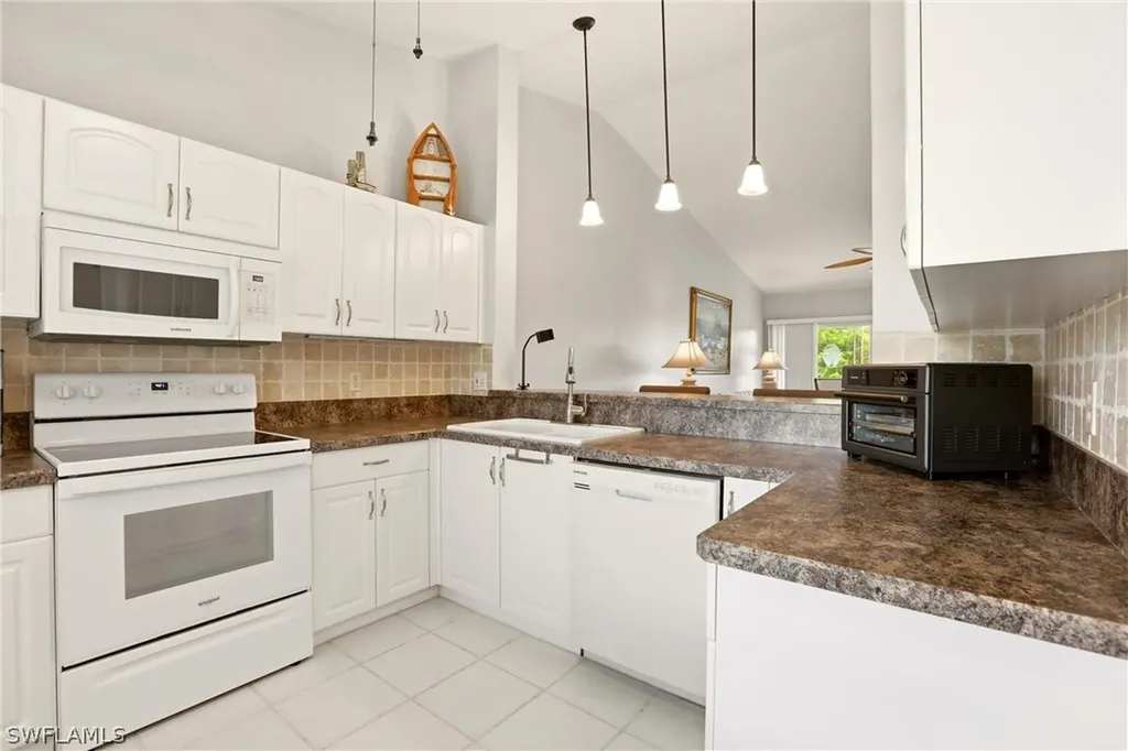 1723 Reuven Circle Naples FL 34112