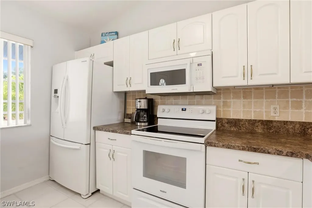 1723 Reuven Circle Naples FL 34112