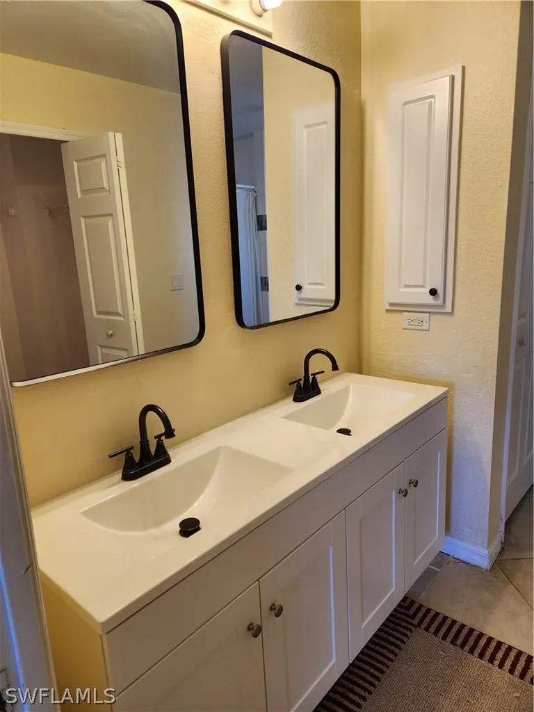 2653 NW 9th Street Cape Coral FL 33993
