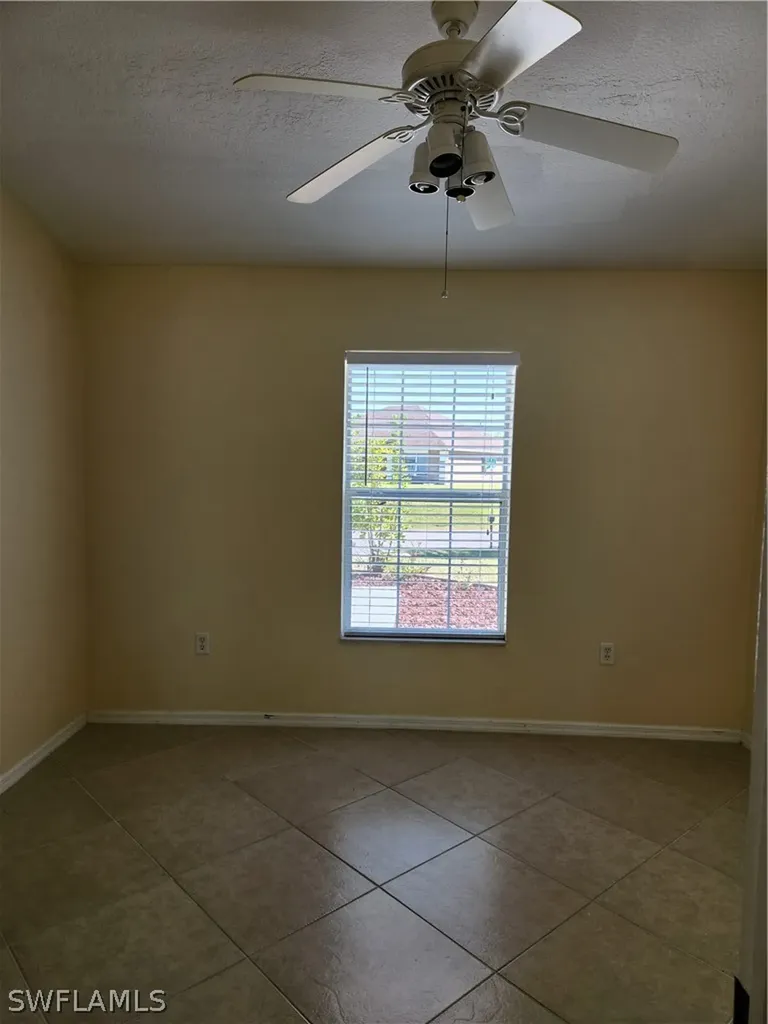 2653 NW 9th Street Cape Coral FL 33993