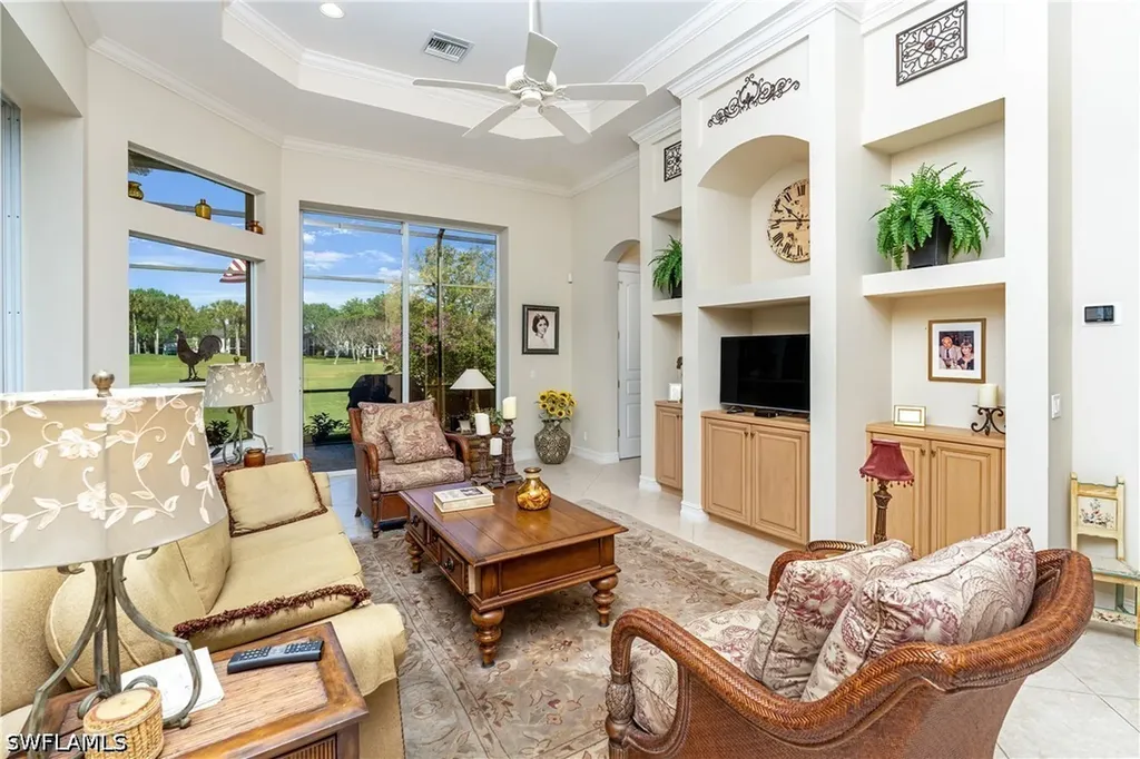 2501 Augusta Drive Naples FL 34109