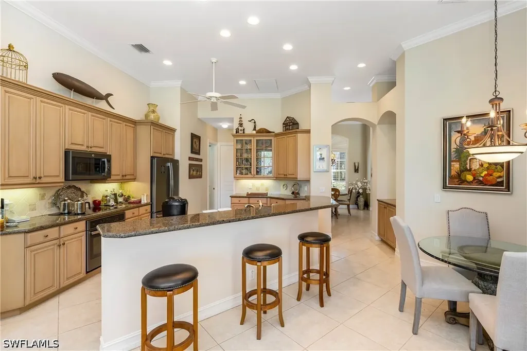2501 Augusta Drive Naples FL 34109