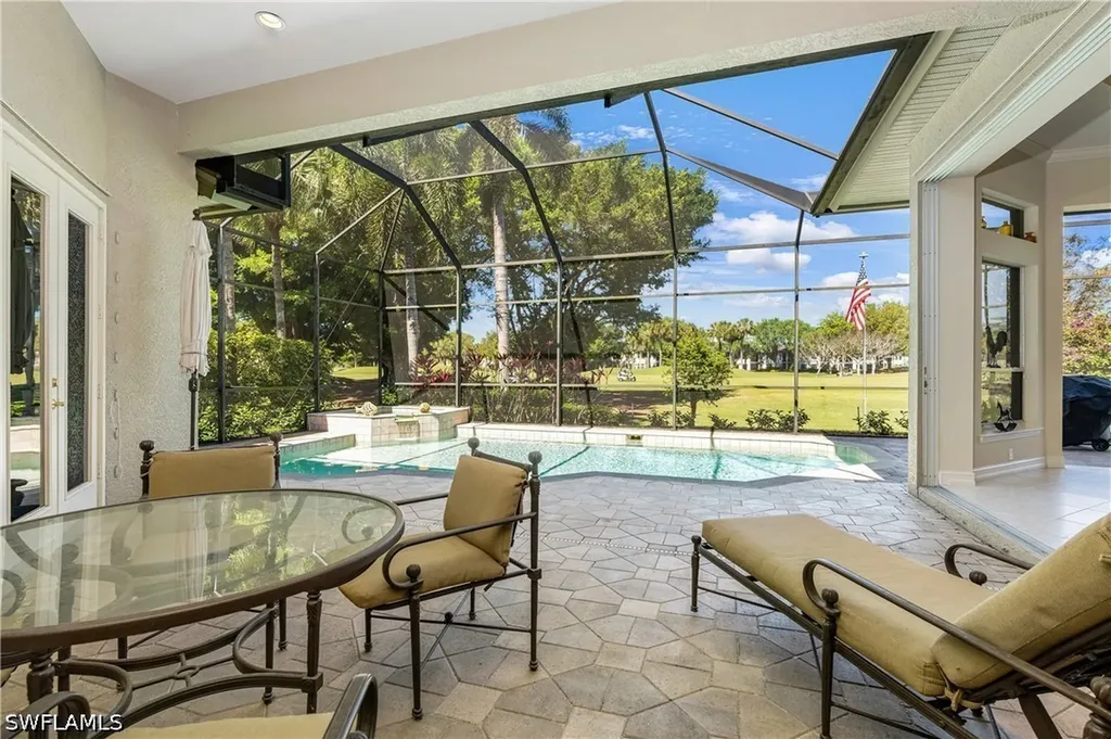 2501 Augusta Drive Naples FL 34109