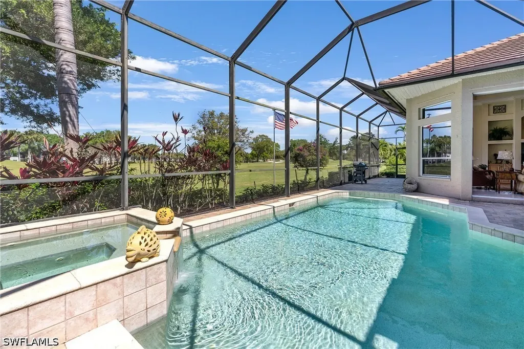 2501 Augusta Drive Naples FL 34109