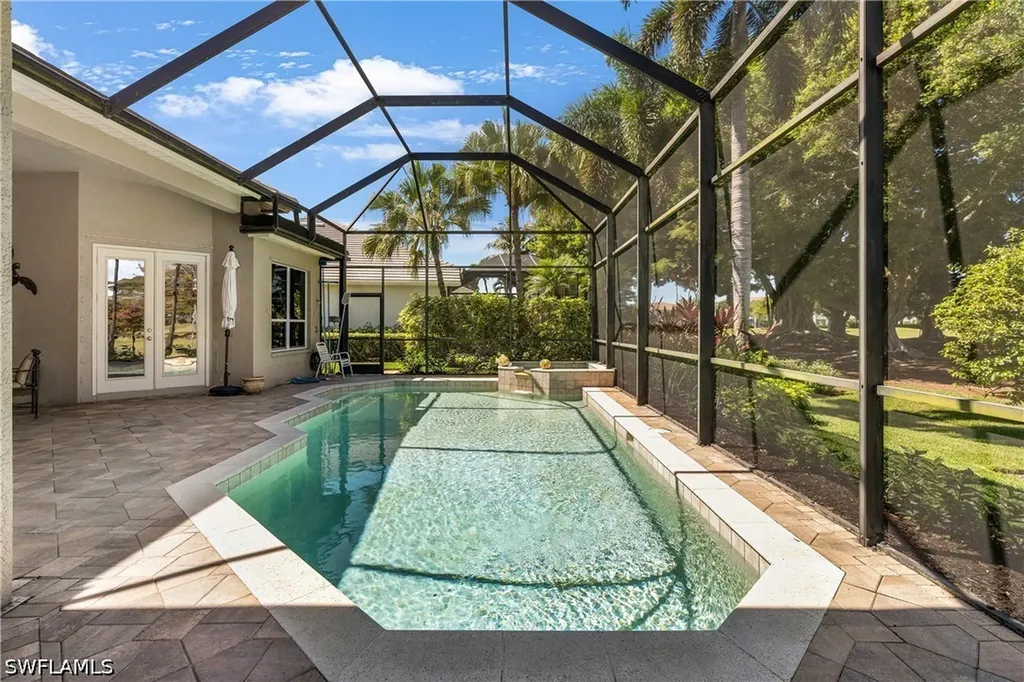 2501 Augusta Drive Naples FL 34109