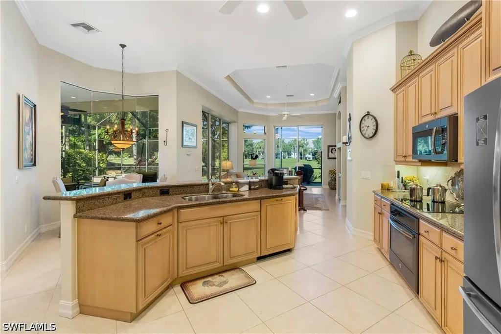 2501 Augusta Drive Naples FL 34109