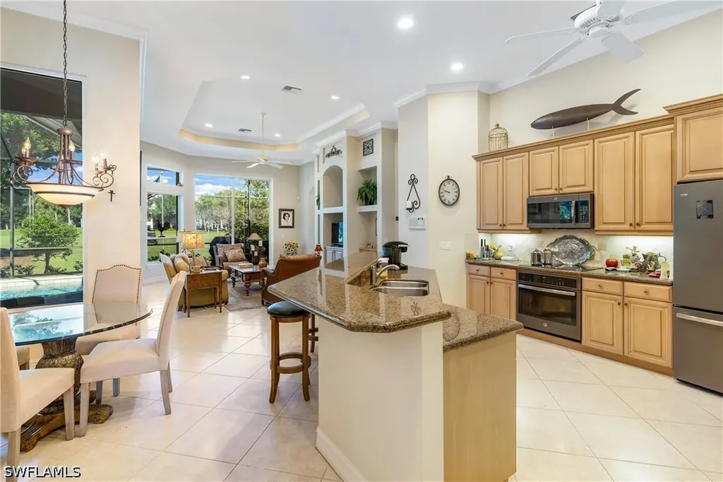2501 Augusta Drive Naples FL 34109