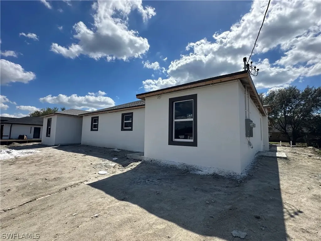 4429-4431 28th Street SW Lehigh Acres FL 33973