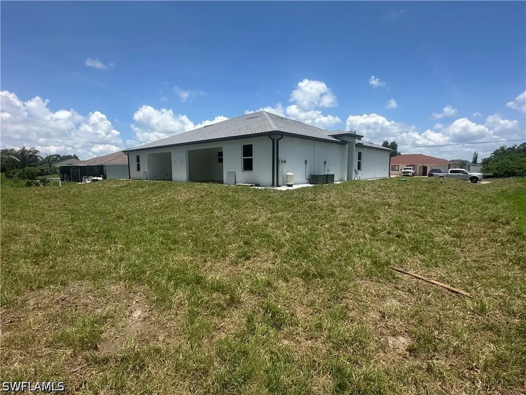 4429-4431 28th Street SW Lehigh Acres FL 33973