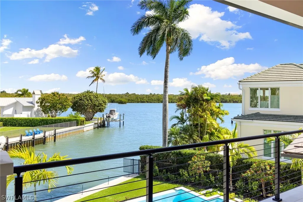 2345 Tarpon Road Naples FL 34102