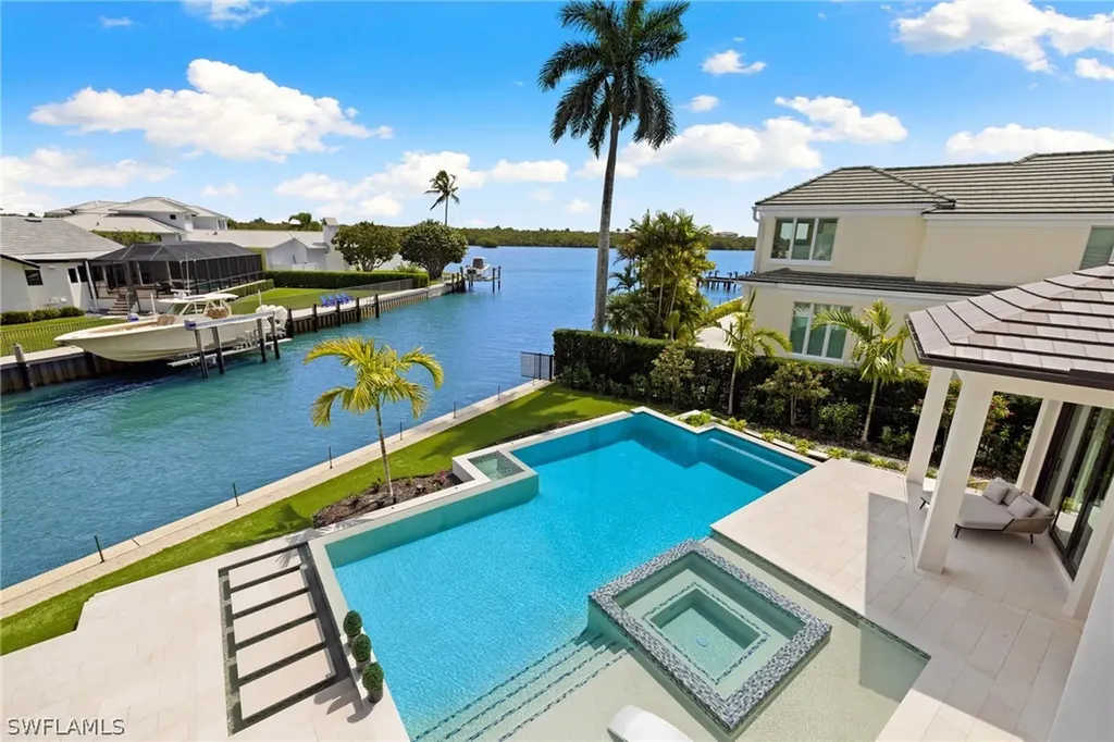 2345 Tarpon Road Naples FL 34102