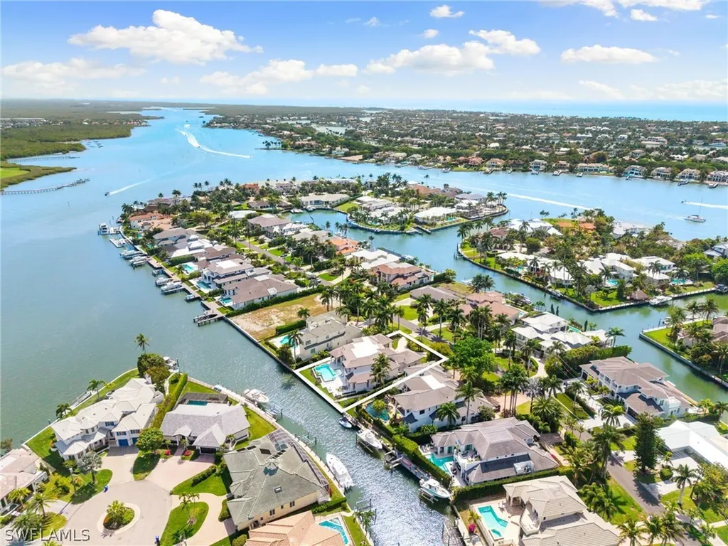 2345 Tarpon Road Naples FL 34102