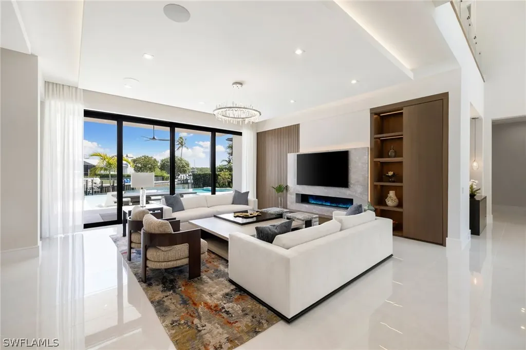 2345 Tarpon Road Naples FL 34102