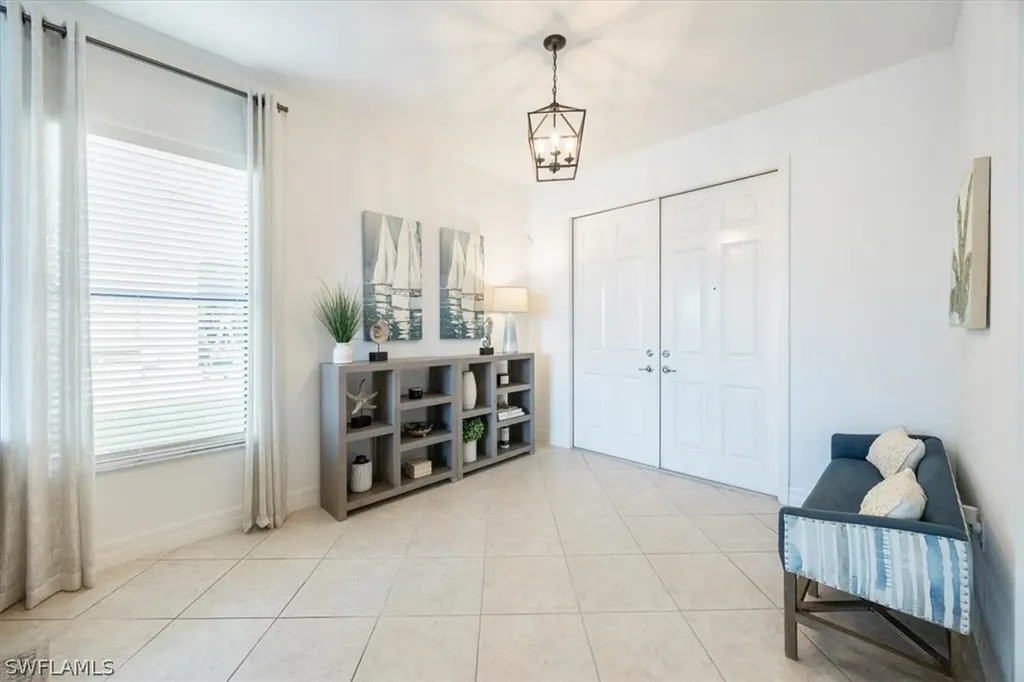 13905 Luna Drive Naples FL 34109