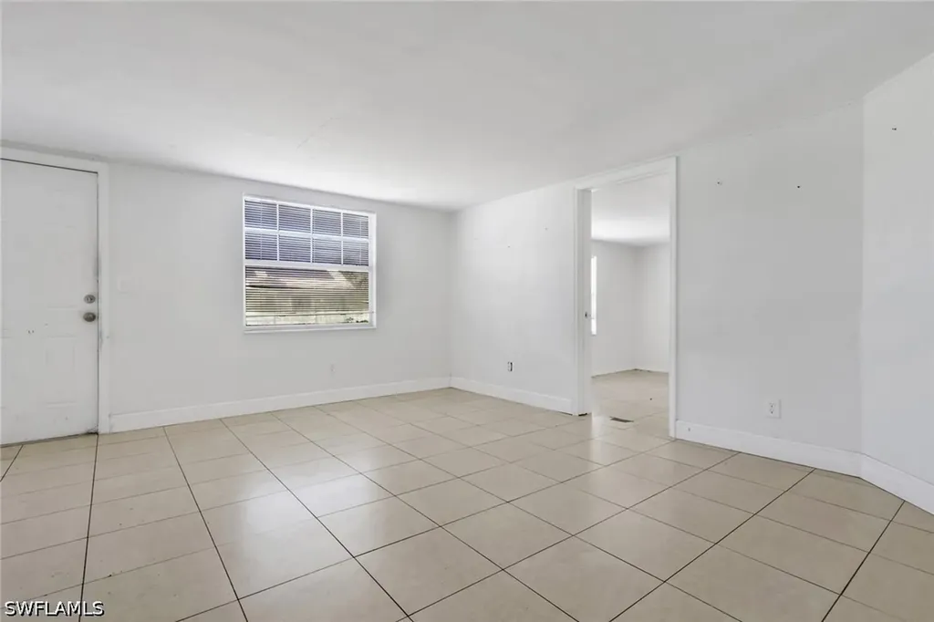 5326 Dixie Drive Naples FL 34113