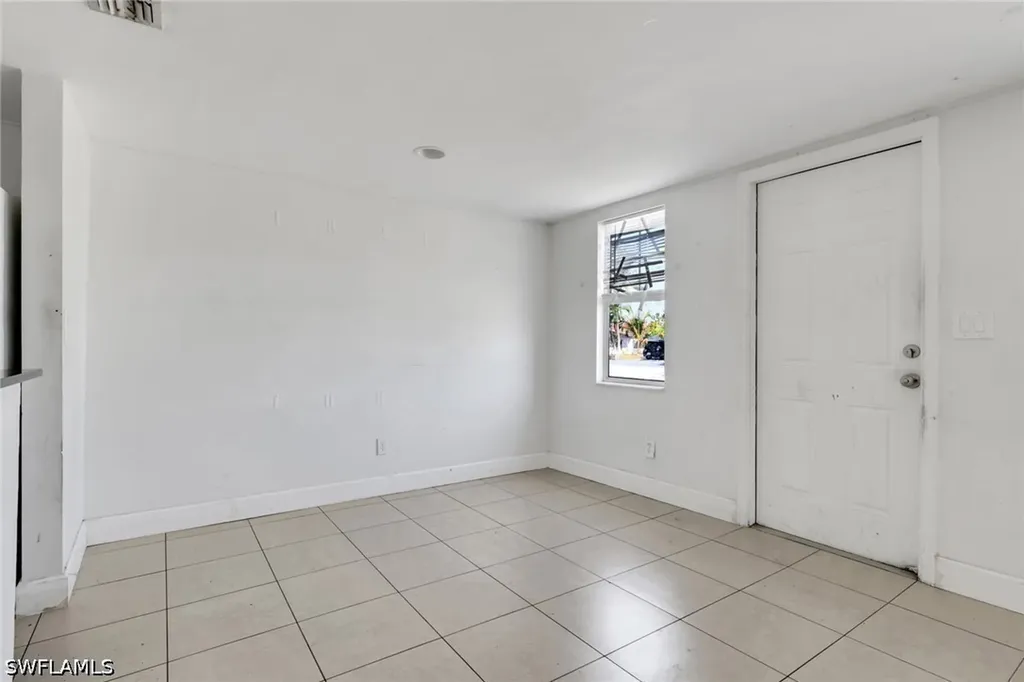 5326 Dixie Drive Naples FL 34113